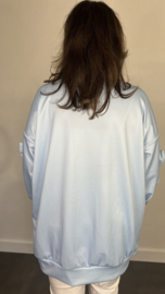 Sweater met strikken op de mouw +SIZE  ijsblauw