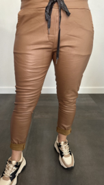 Joggjeans Leatherlook coating cognac