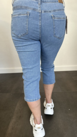 Capri stretch jeans met knopen