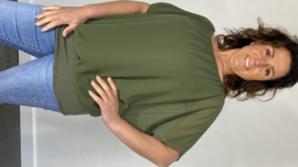 Blouse met boord korte mouw +SIZE leger groen