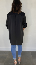 Lange blouse satijn look zwart
