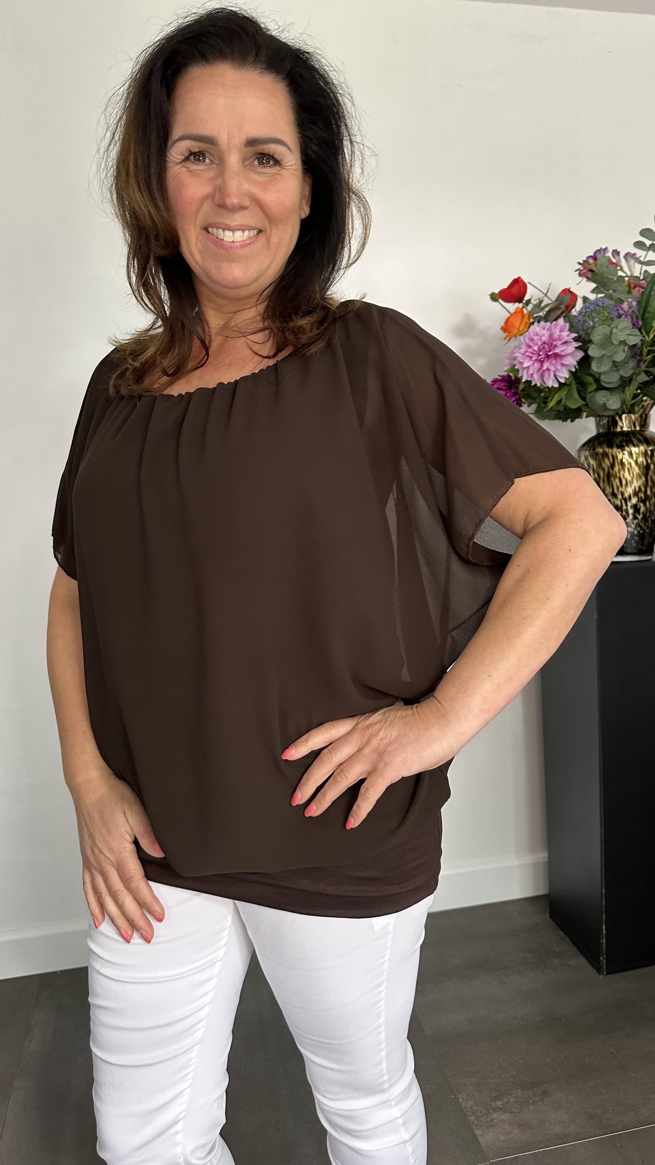 Blouse met boord korte mouw +SIZE donker bruin