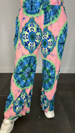 Plisse broek met wijde pijp tie dye roze SALE