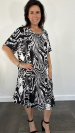 A-lijn jurk fantasia zwart /wit +SIZE