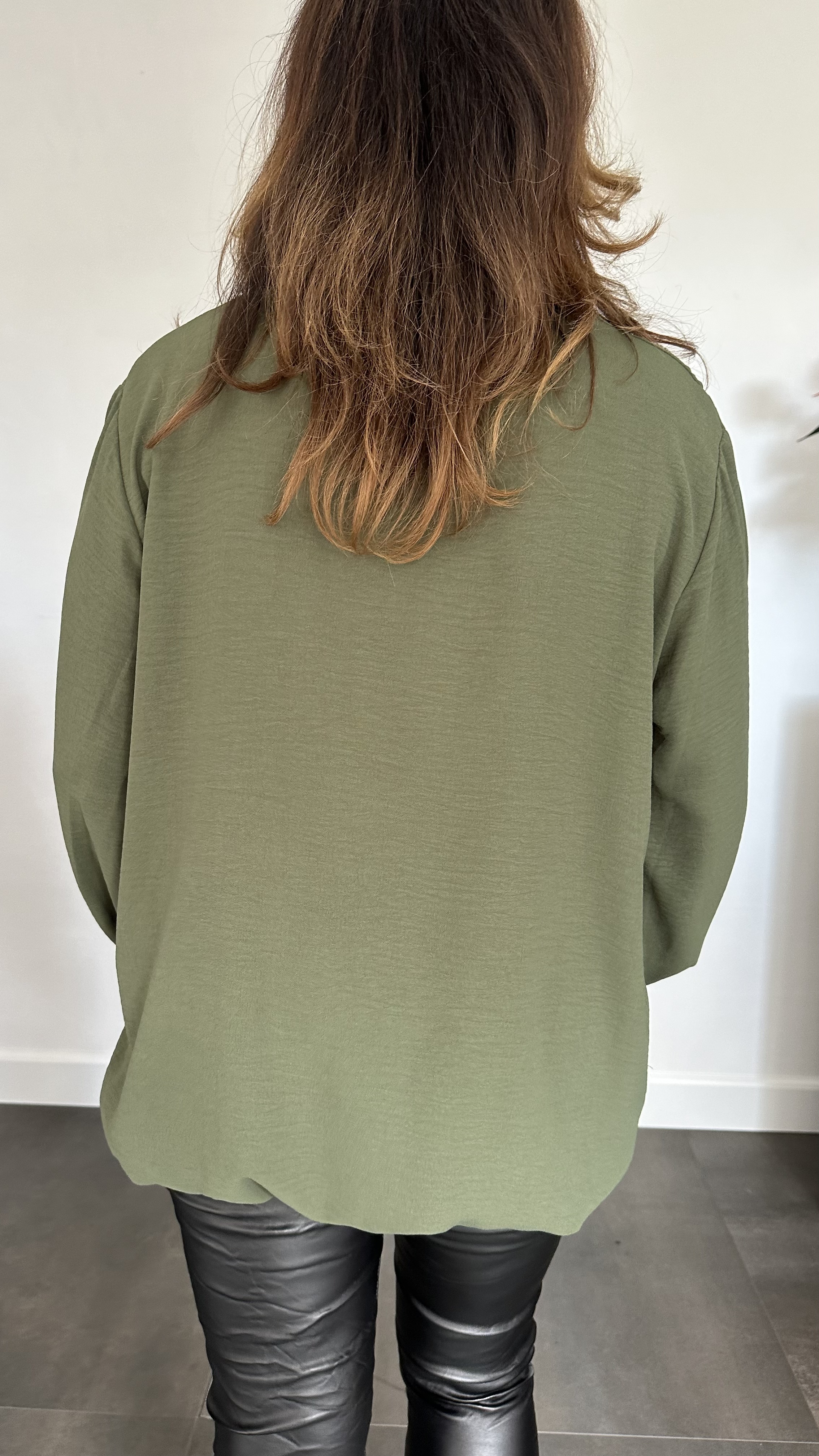 Top Maya lange mouw +SIZE army