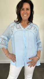 Blouse met kant Summer ijsblauw