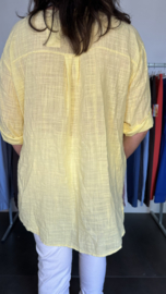 Linnenlook blouse met knoop geel