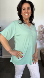 Ribbel shirt met kanten V-hals Mint