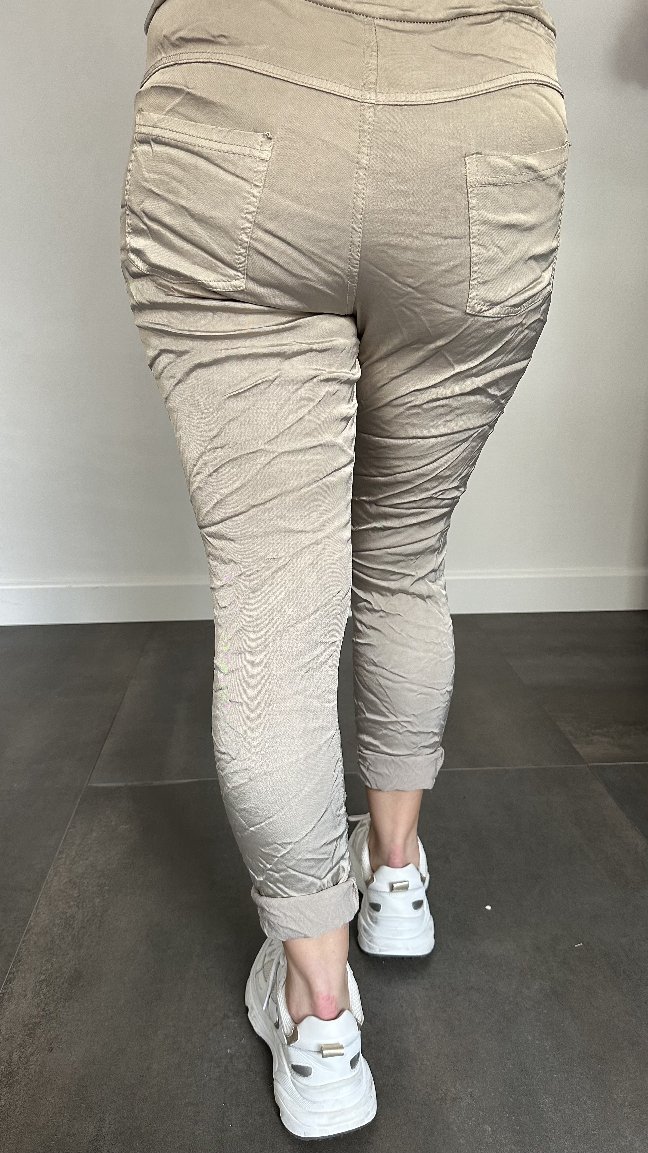 Joggjeans met glans zand