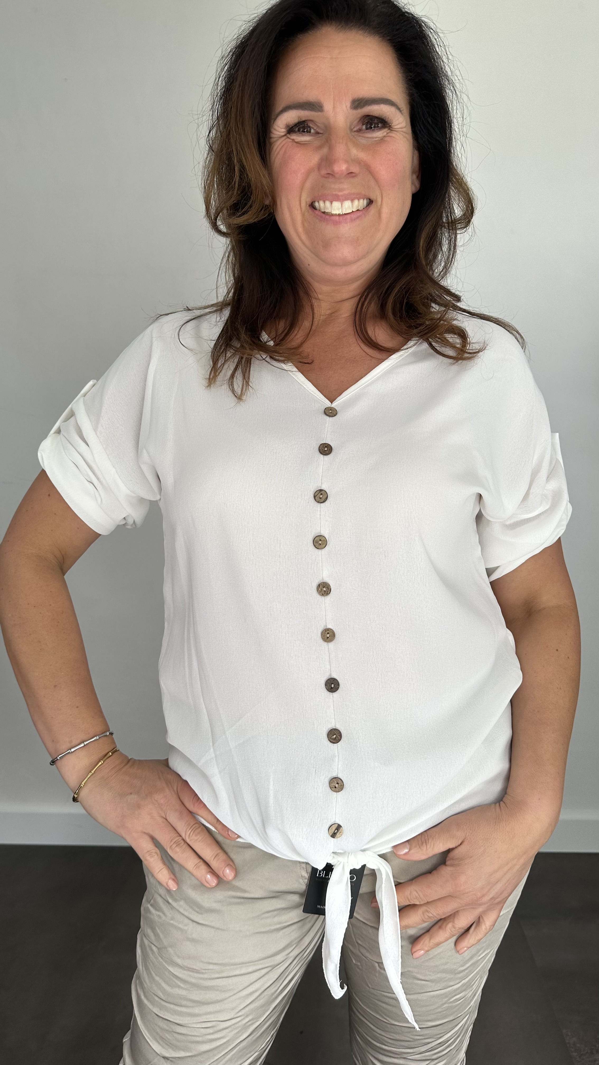 Blouse tessy met knoop ecru