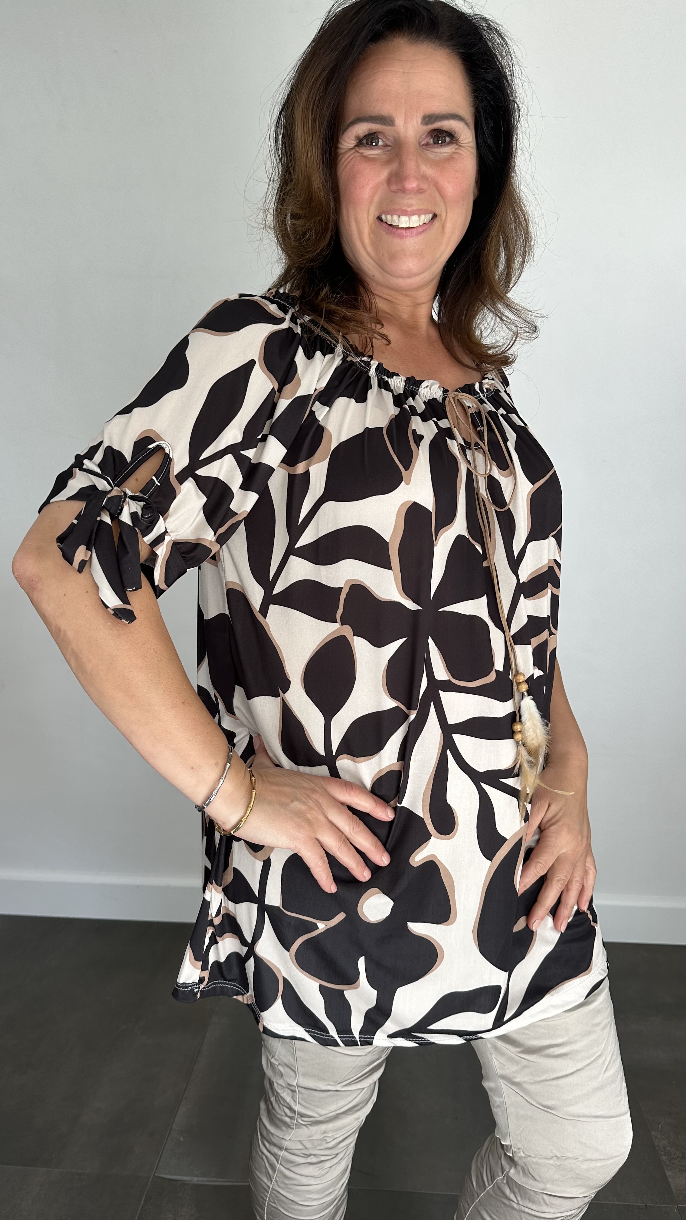 Top/ Tuniek fantasy flower zwart