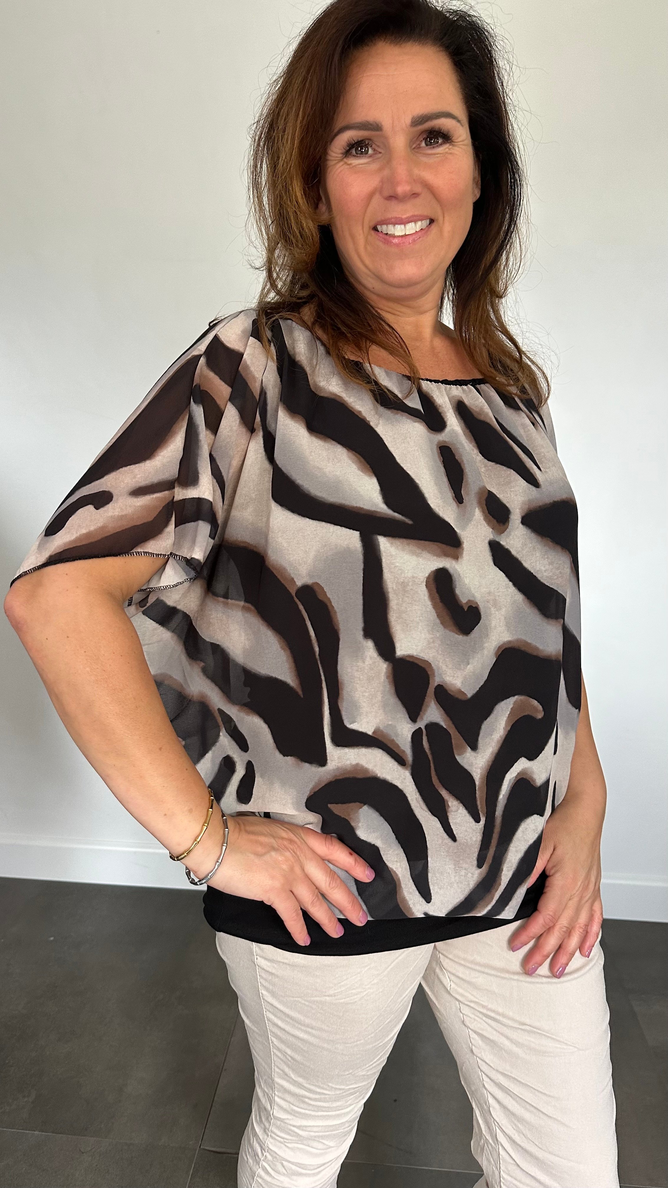 Blouse met boord lava zwart