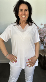 Ribbel shirt met kanten V-hals Wit