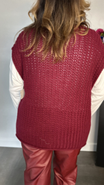 Mouwloos vest met knopen bordeaux
