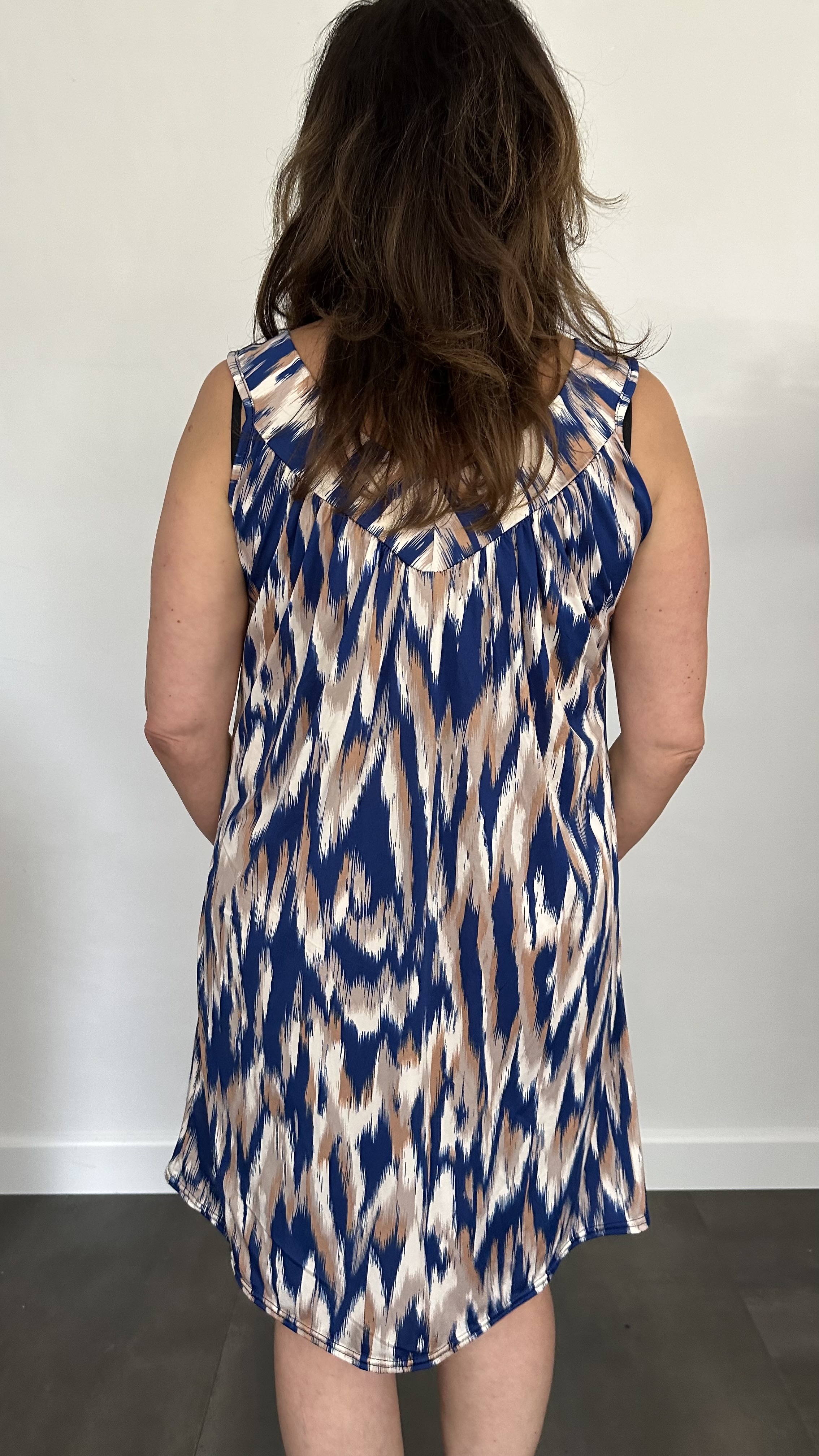 Jurkje met V-hals zig zag blauw