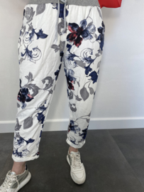 Joggingbroek ecru blauwe bloem +size