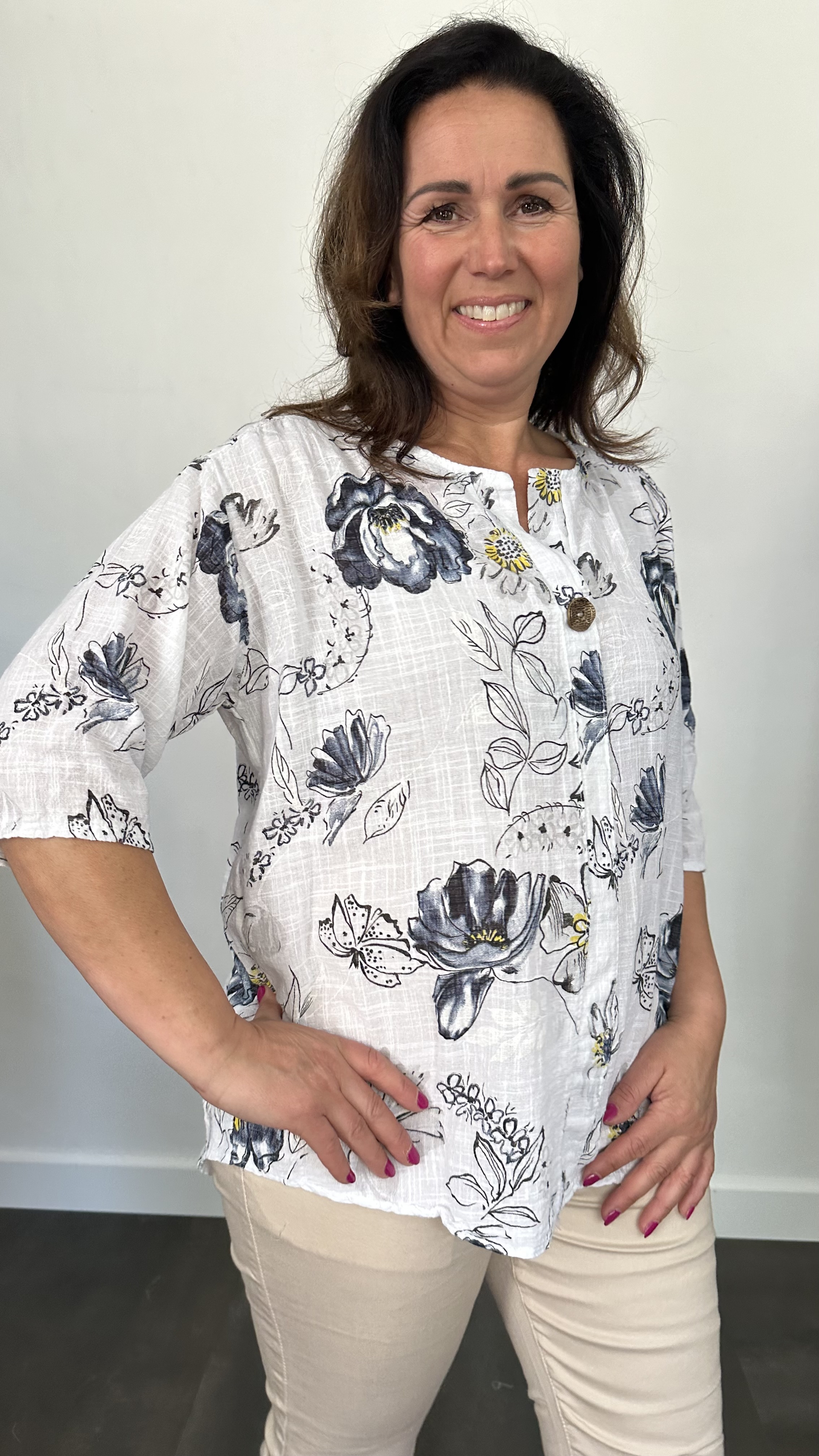 Linnenlook blouse gebloemd wit