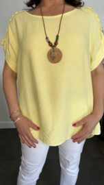 Shirt Nora kant +ketting Geel