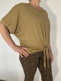 T-shirt met knoop tabac