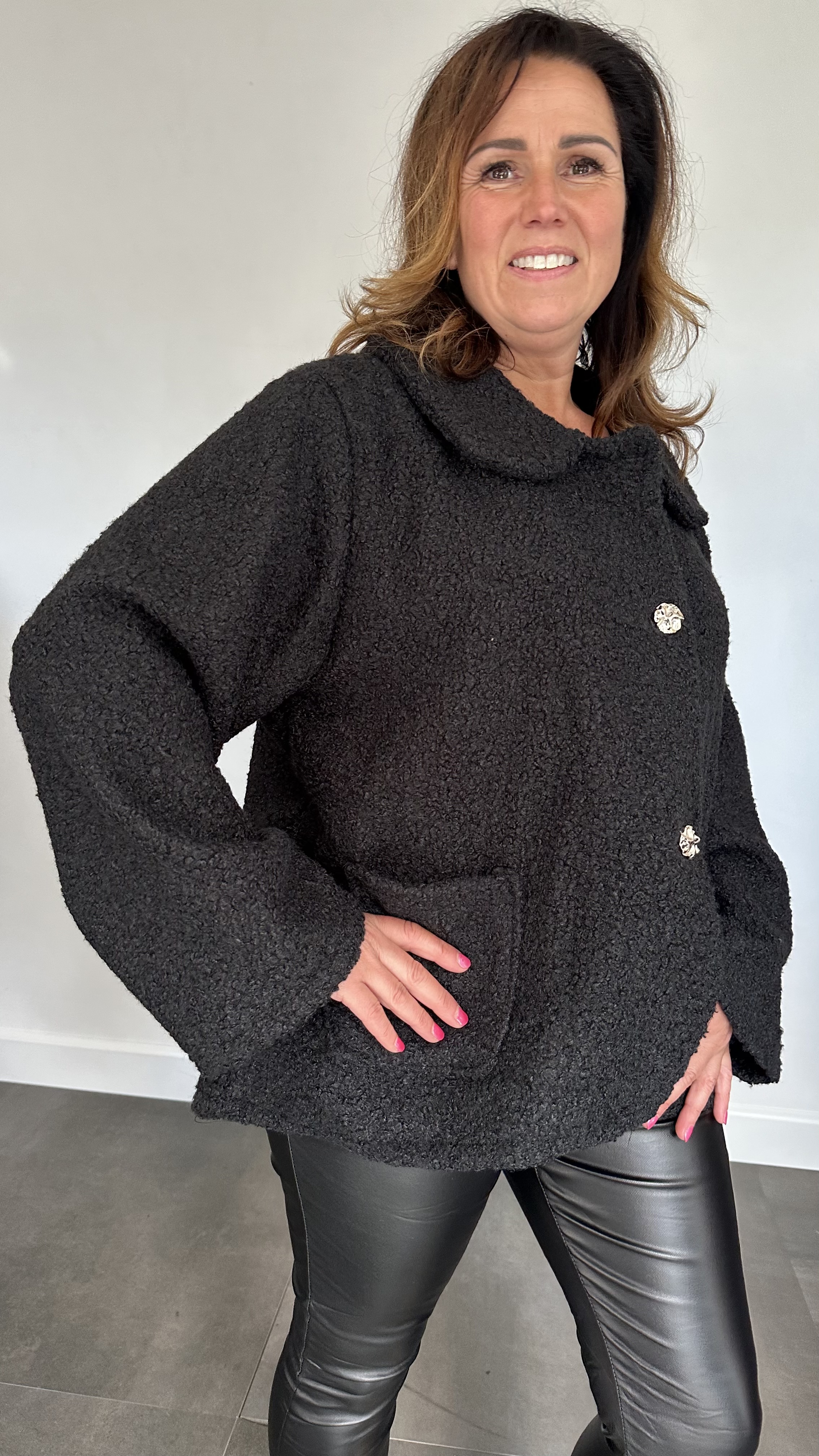 Boucle jasje zwart