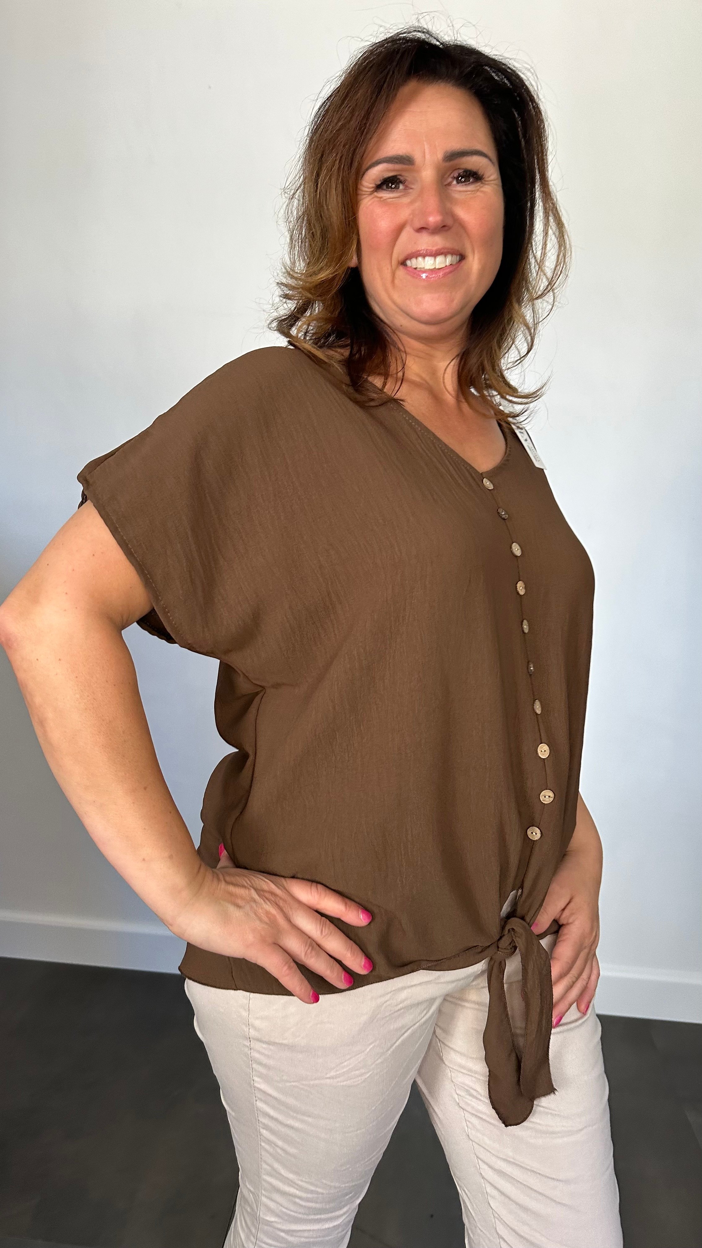 Crepe shirt met knoop bruin