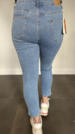 B.S. Jeans met knopen