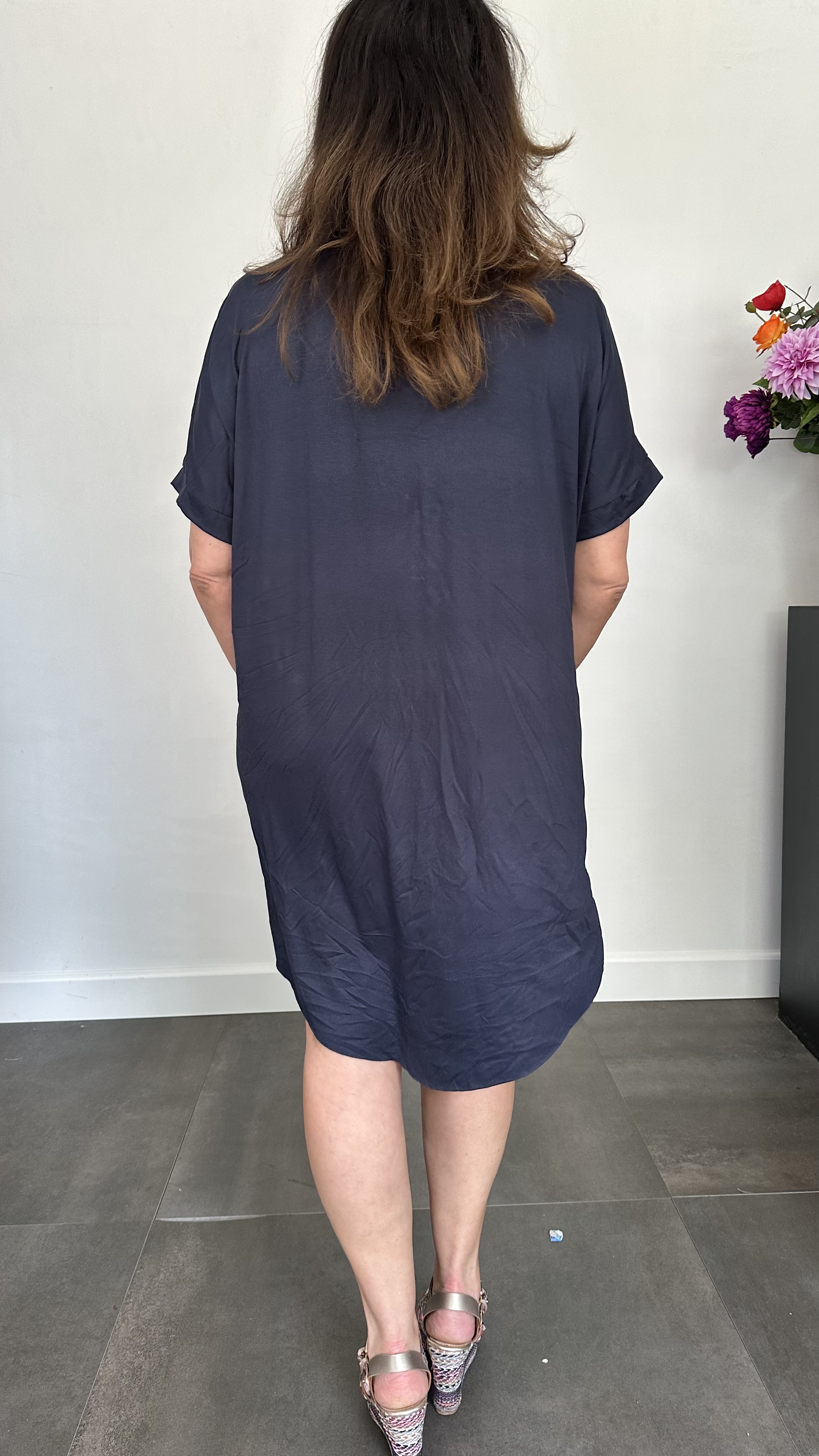 T-shirtjurk met ketting marine