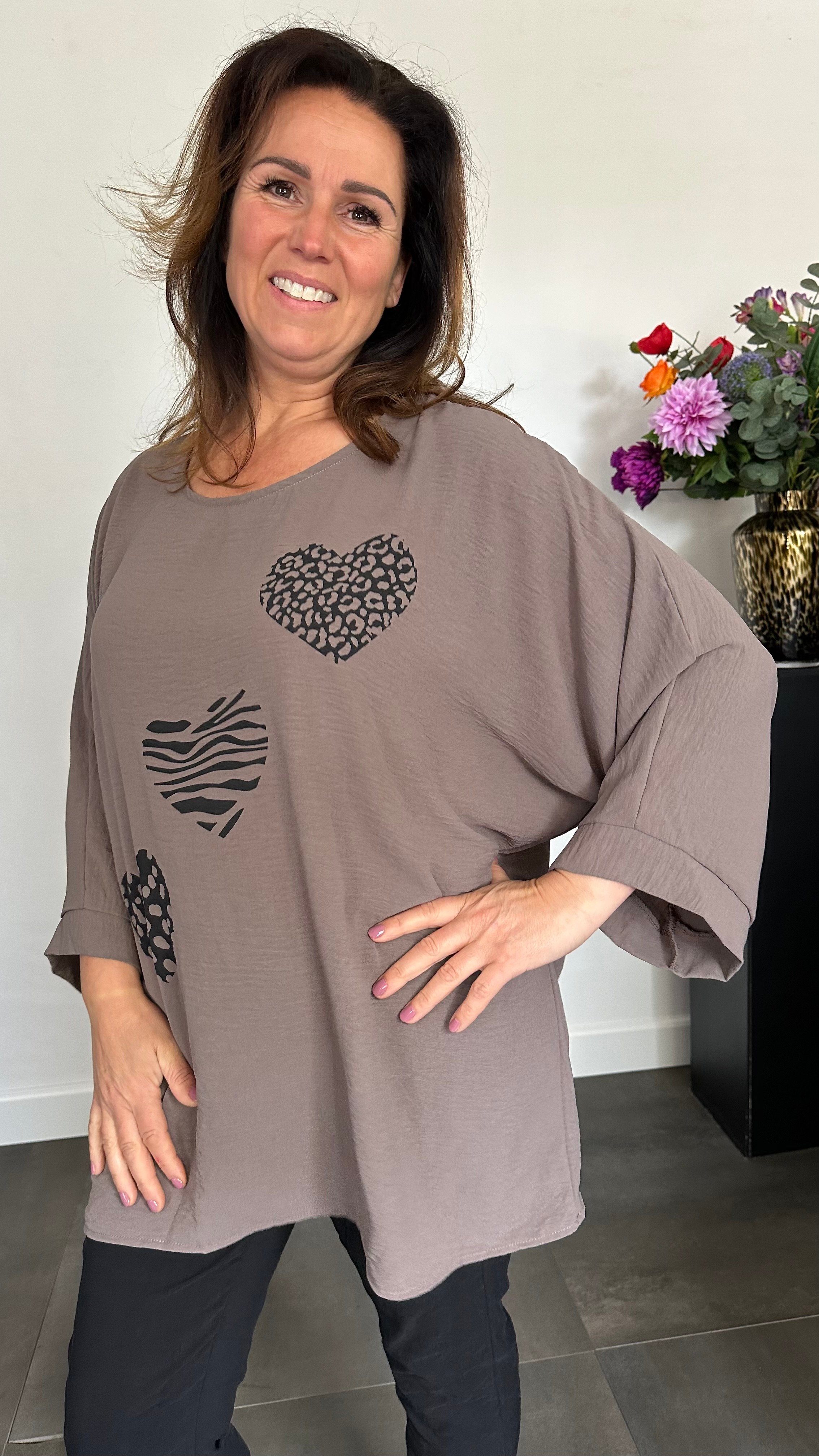 Crepe shirt hearts +SIZE taupe
