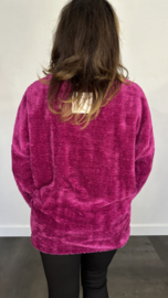 Fluffy trui met ketting magenta SALE