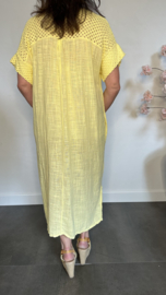Linnenlook jurk met gehaakt kant Geel