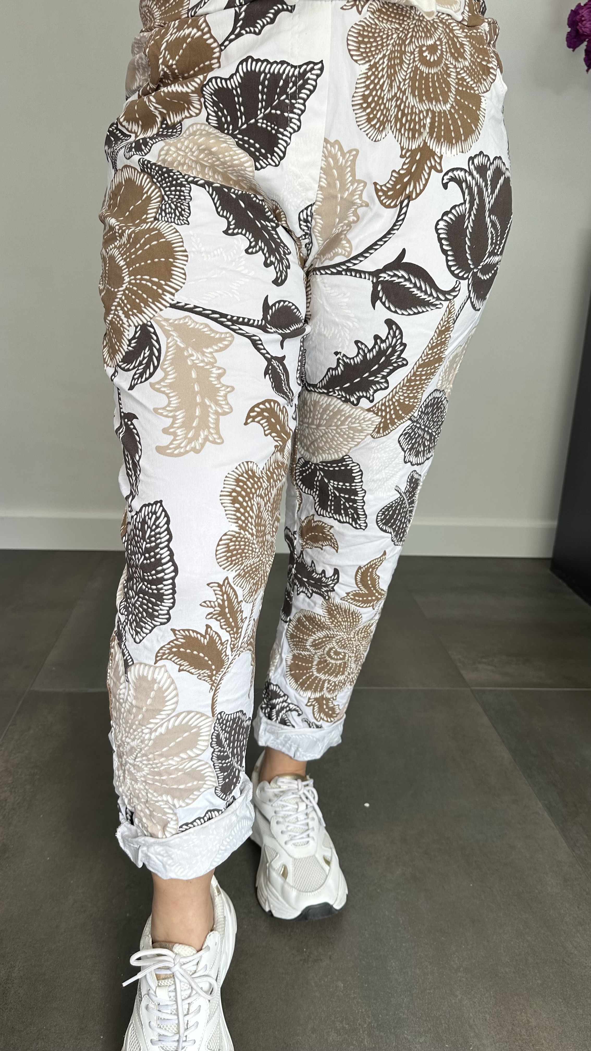 Joggjeans Feline gebloemd wit