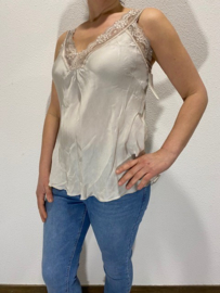 Hemd satijnlook met kant zand SALE