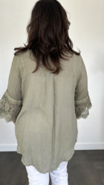 Blouse met kant Summer army