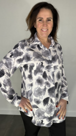 Stretch blouse travel furry spots grijs