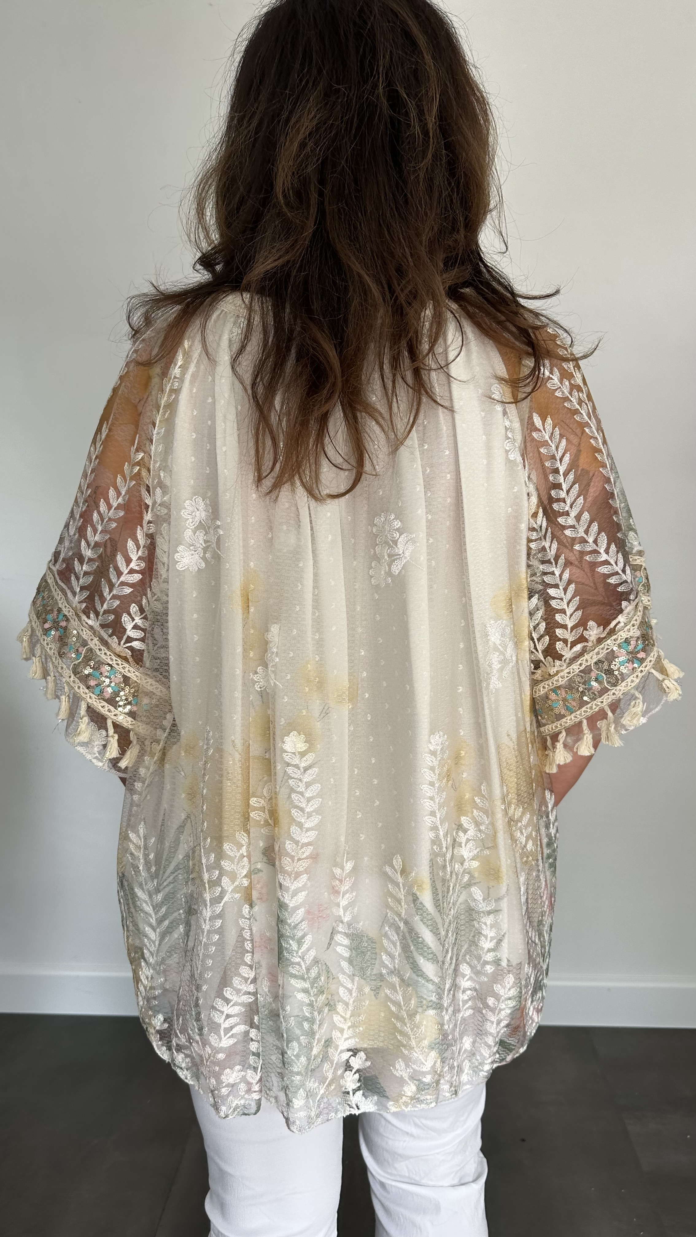 Tule blouse met bloemen print +SIZE geel