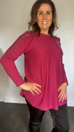 Trui Roos met pareltjes fuchsia