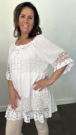 Blouse/ tuniek met kant Stella wit SALE