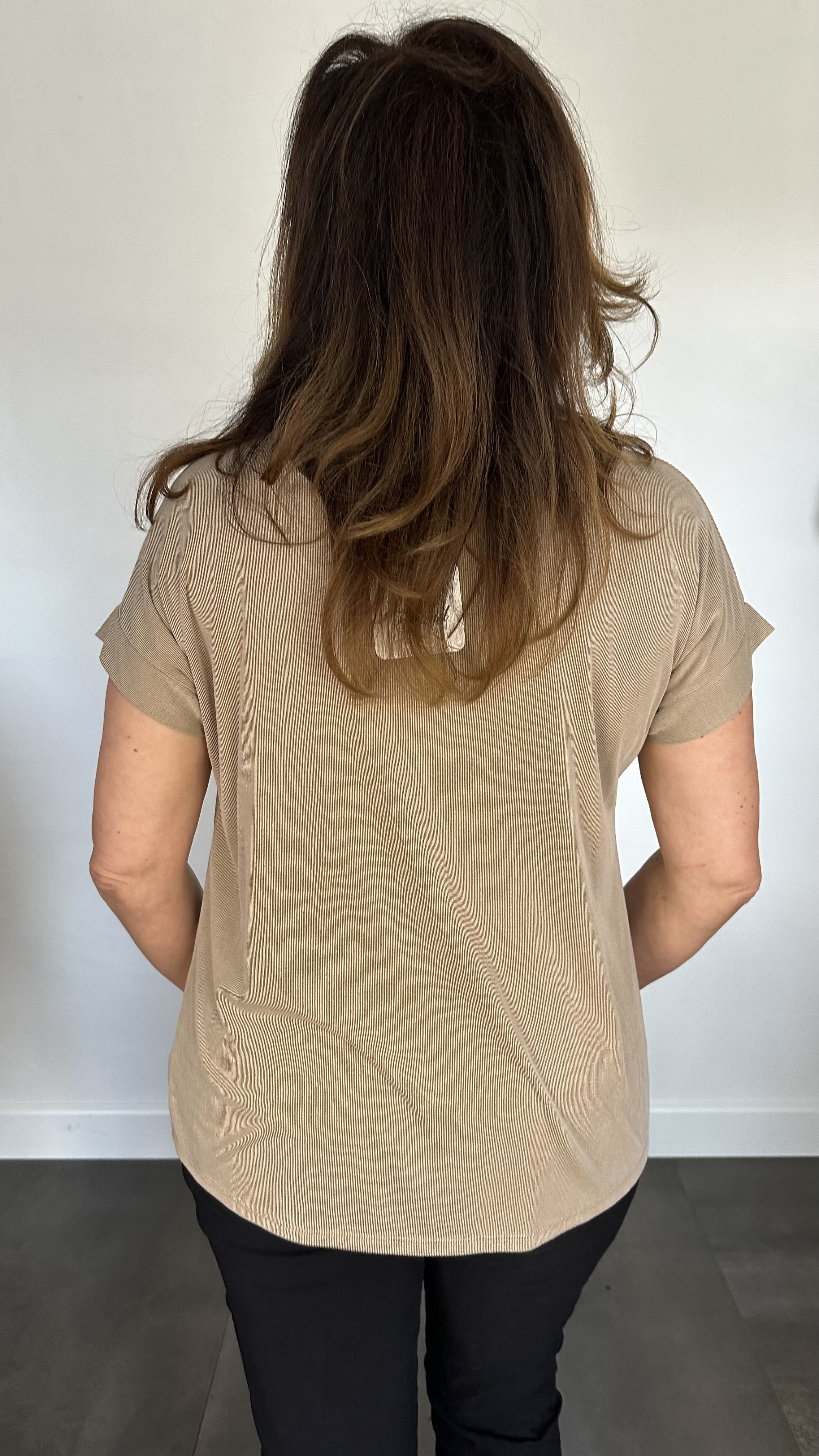 Ribbel shirt met gesp zand