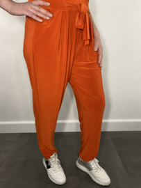 Bandplooi broek met strik oranje