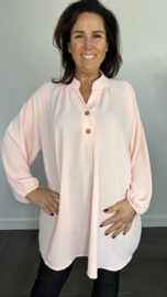 Tuniek met knoopjes crepe +SIZE roze