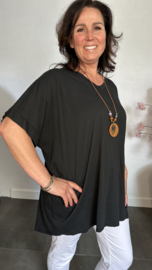 T-Shirt Dewi met GRATIS ketting zwart