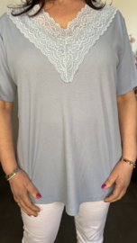 Ribbel shirt met kanten V-hals IJsblauw