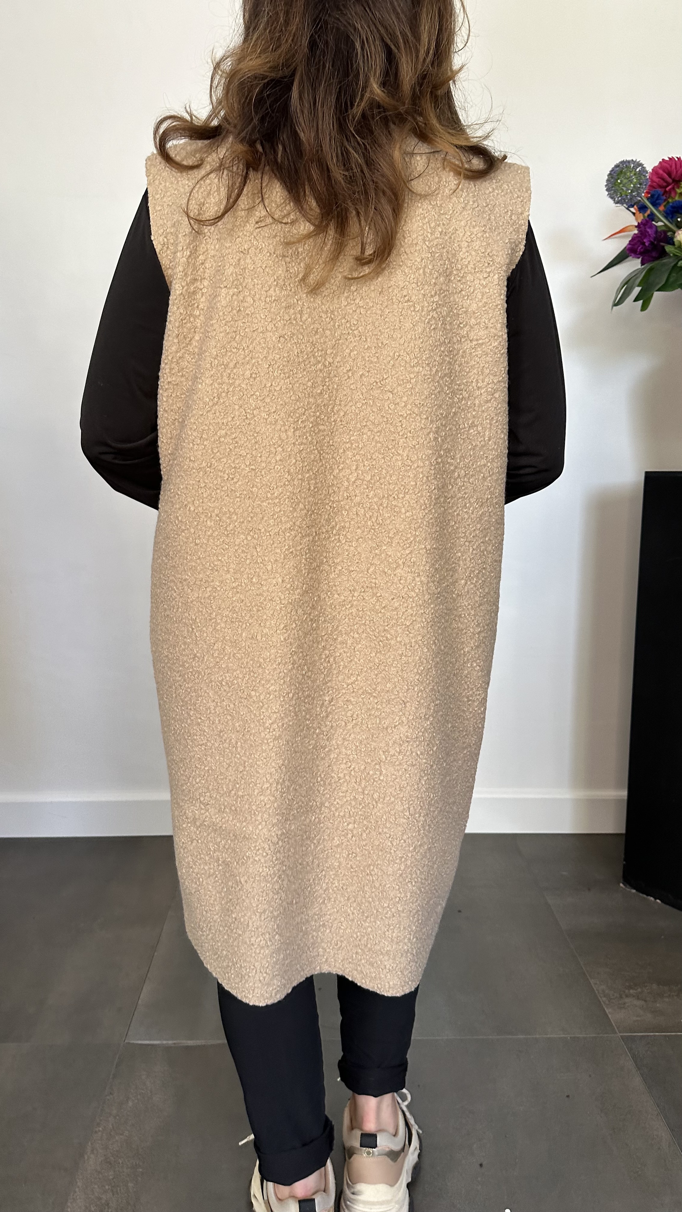 Lange teddy bodywarmer camel