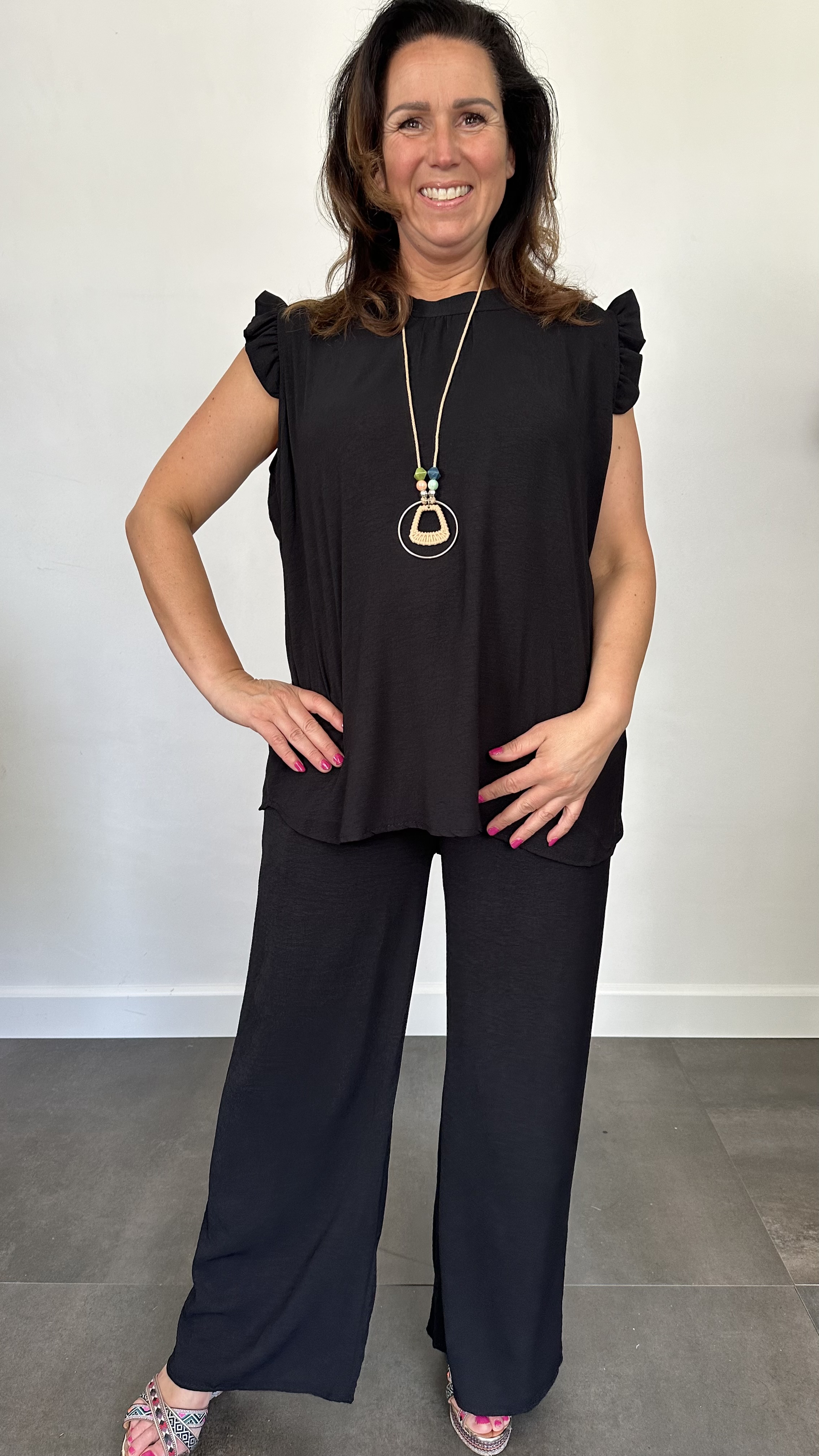 2-Delig pak Mia met ruche & ketting zwart