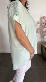 Shirt Nora kant +ketting Mint