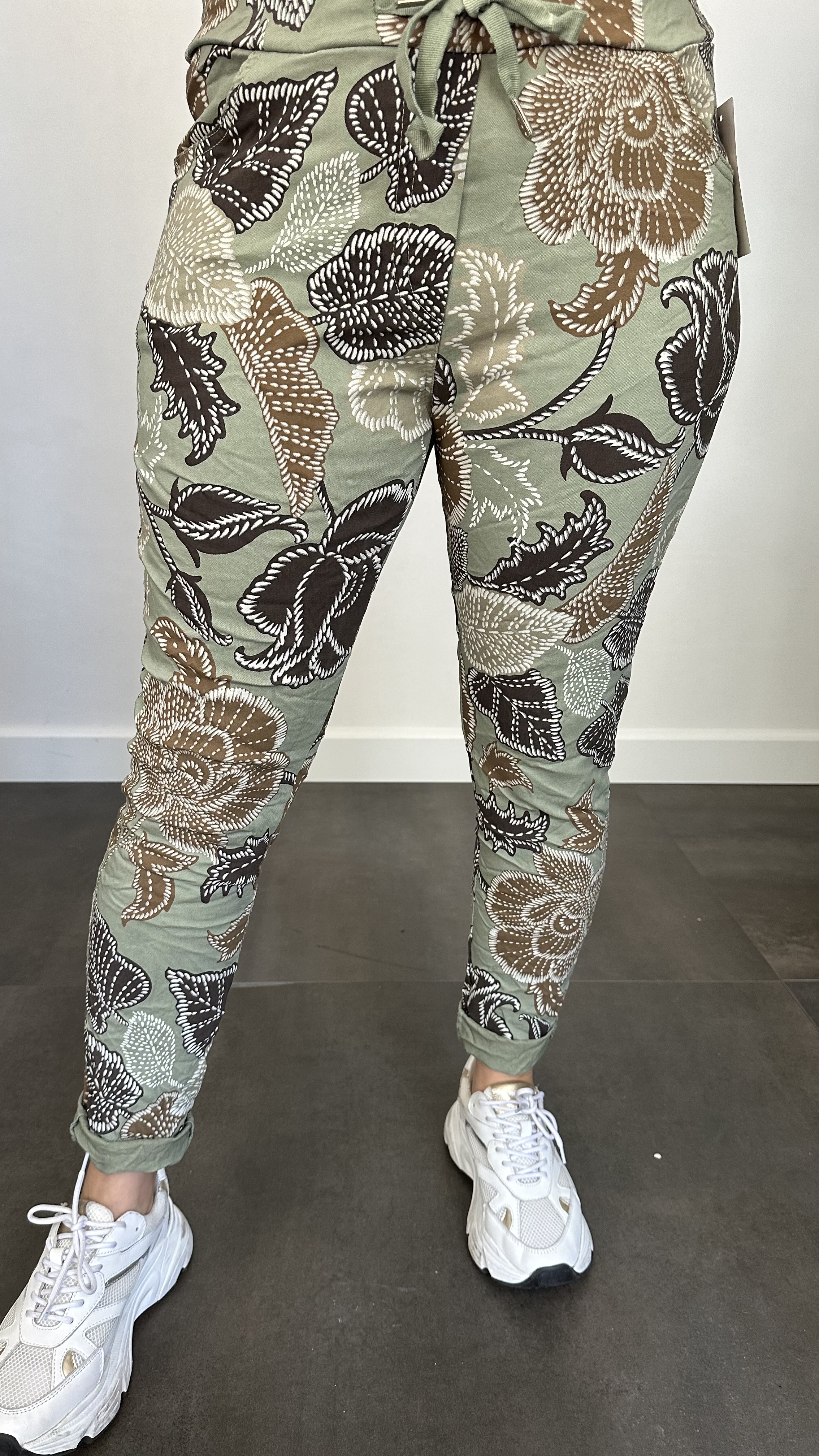 Joggjeans Feline gebloemd army