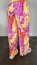 Plisse broek met wijde pijp coloured flames fuchsia SALE