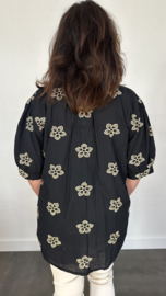 Blouse astrid met gouden bloemen zwart