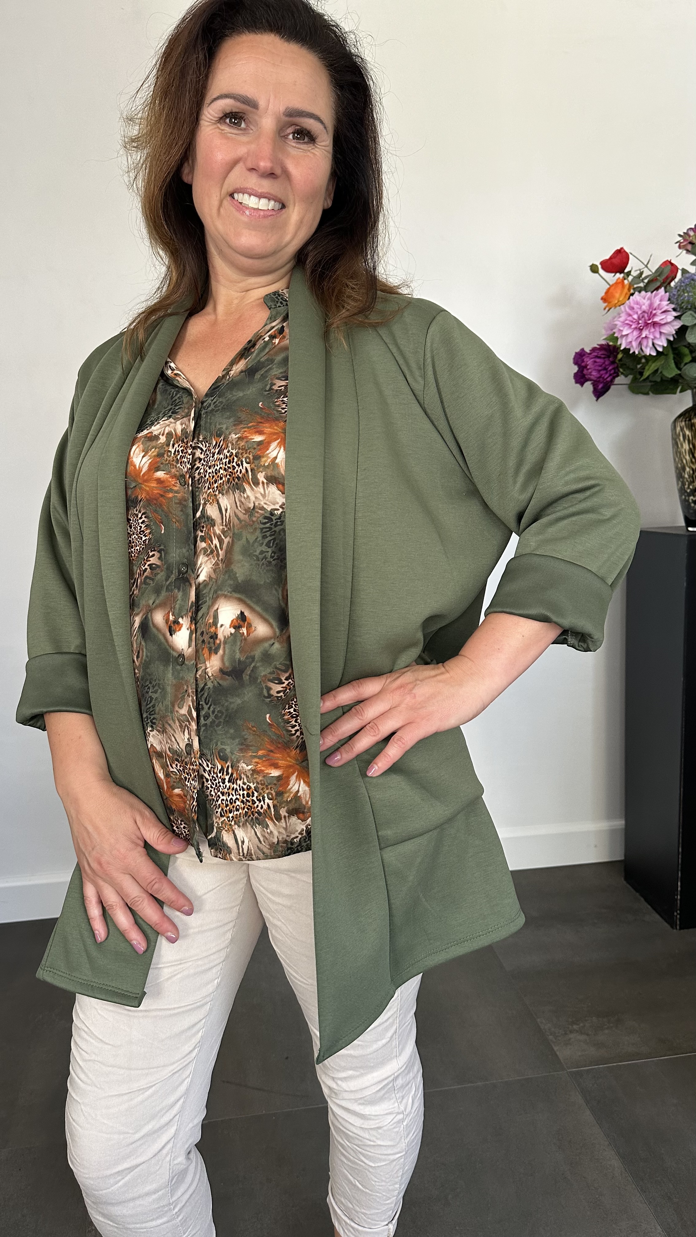 Vest Lisa met sjaalkraag +SIZE army