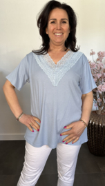 Ribbel shirt met kanten V-hals IJsblauw